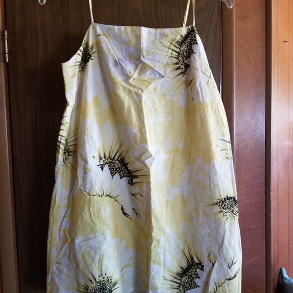 Spring Dress, Size L - Picture 3 of 3